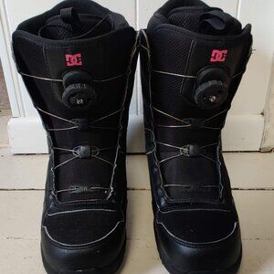 Women's DC BOA Snowboarding Boots Size 10